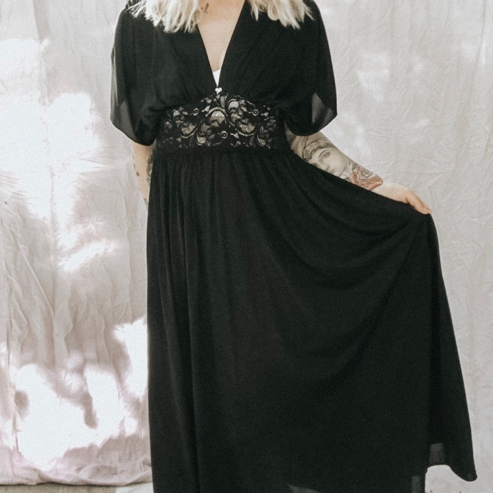 VINTAGE nightgown